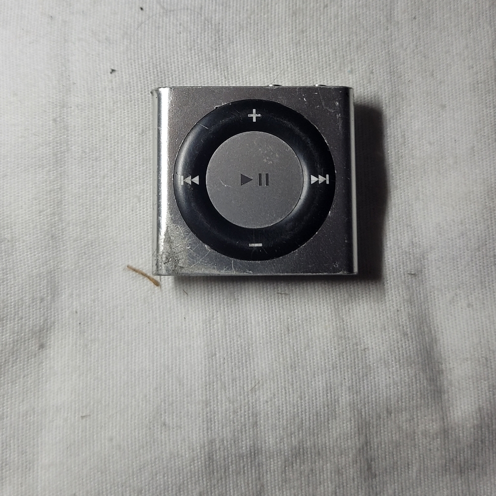 4th Gen Apple IPod Shuffle